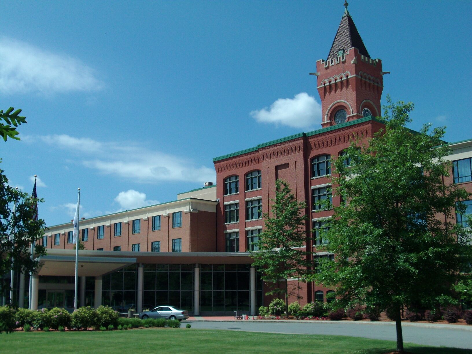 Wellsworth Hotel Southbridge Exterior photo